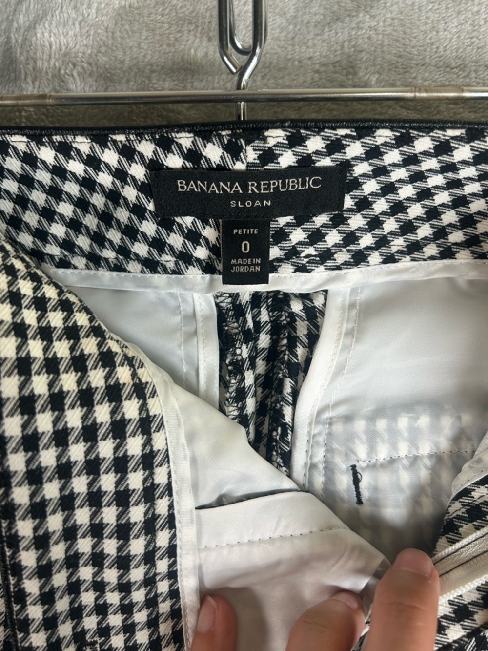 Banana Republic Black & White Houndstooth Straight-Leg Pants - Picture 4 of 11